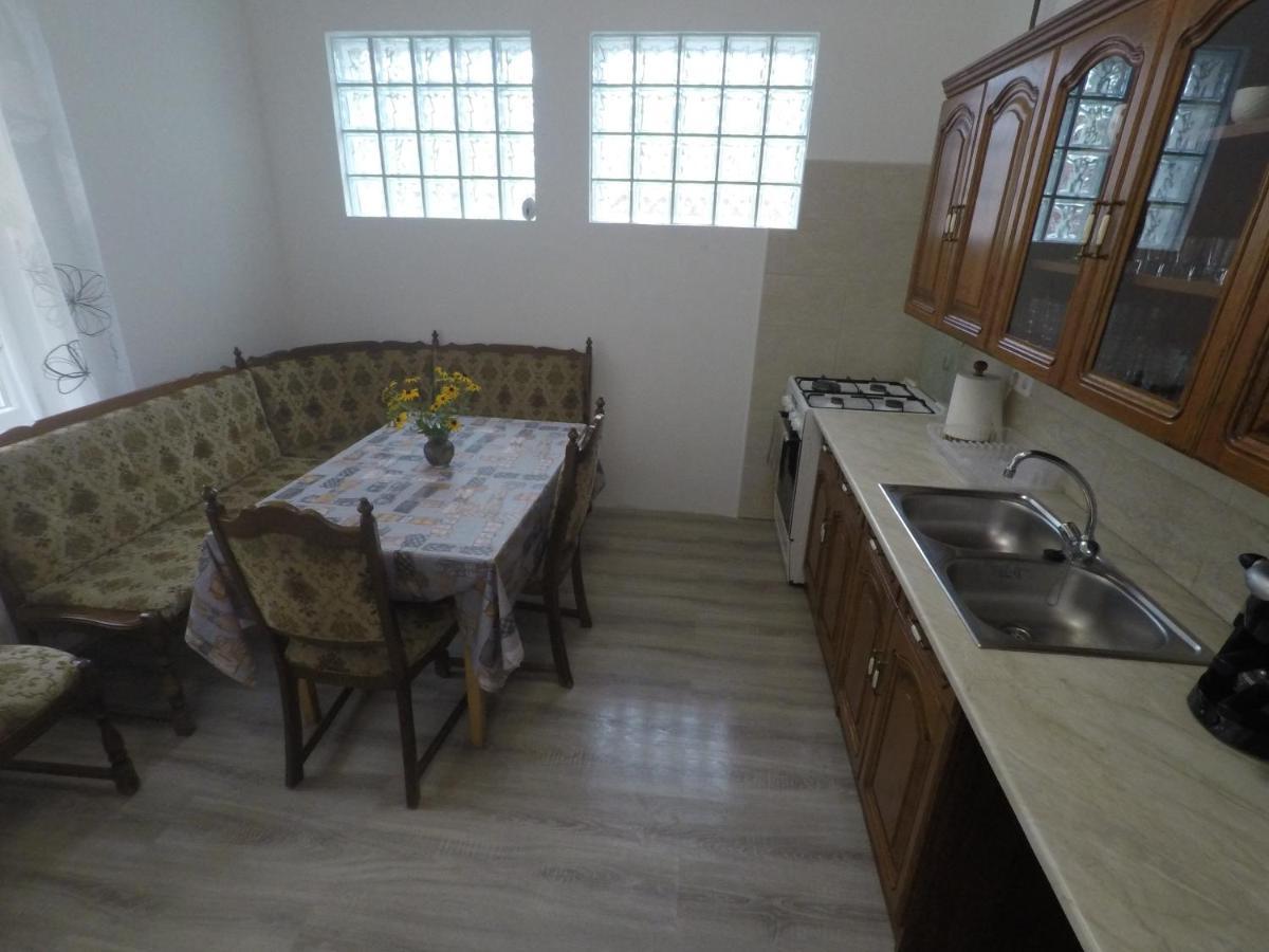 Appartamento Balcsi1 Balatonfůzfő Esterno foto